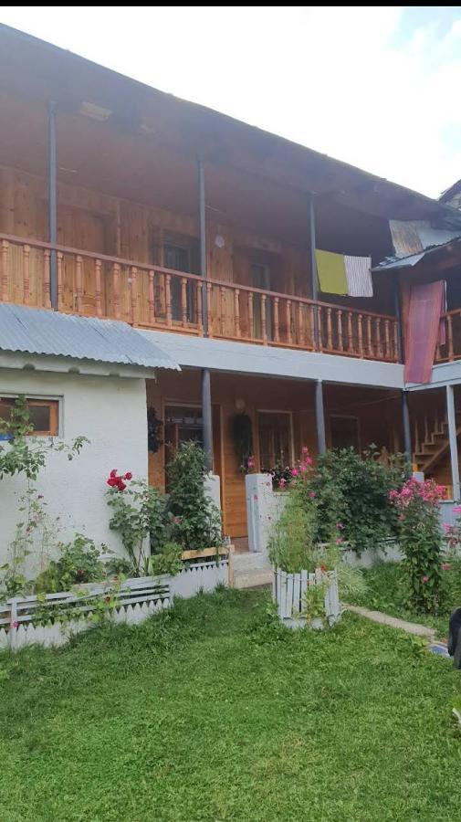 Guest House-Waterfall Chokhuldi ภายนอก รูปภาพ