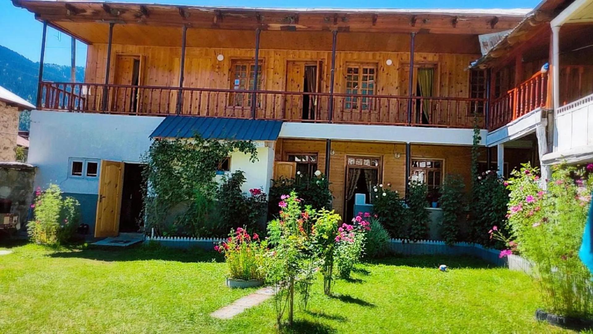 Guest House-Waterfall Chokhuldi ภายนอก รูปภาพ